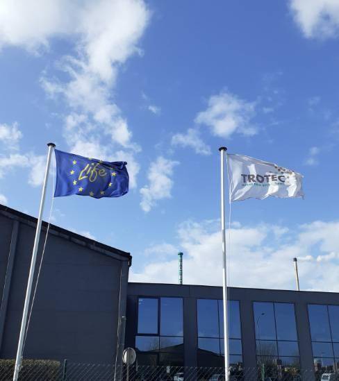 LIFE & Trotec flags